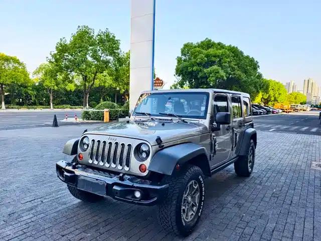 2013 Jeep Wrangler 3.6L Rubicon 4-Door