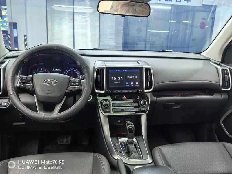 Hyundai ix35 2018 2.0L Automatic 2WD Smart & Enjoy Edition — миниатюра 8