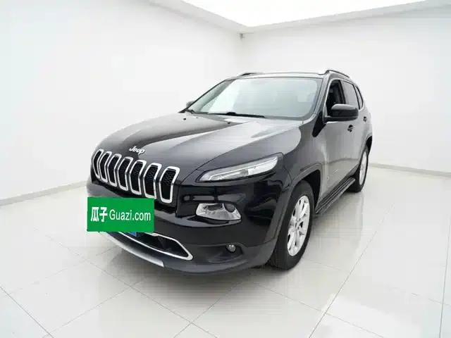 Jeep Cherokee 2017 2.0L Premium Edition