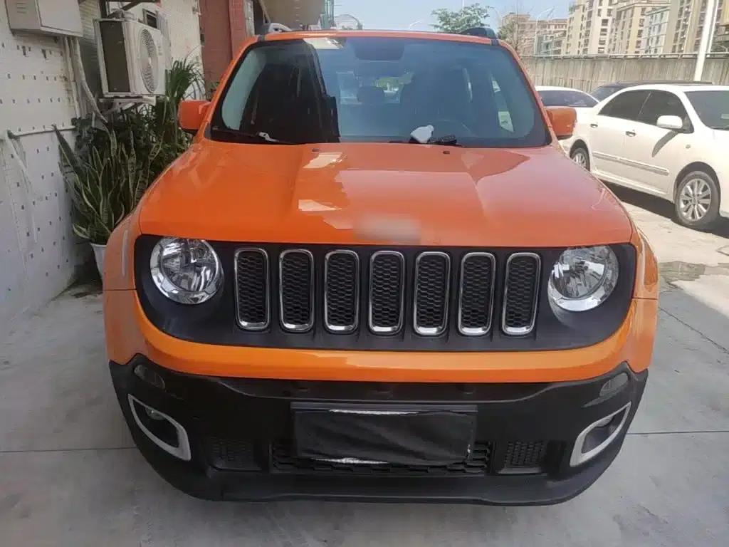 Jeep Renegade 2016 1.4T Automatic Performance Edition — миниатюра 3