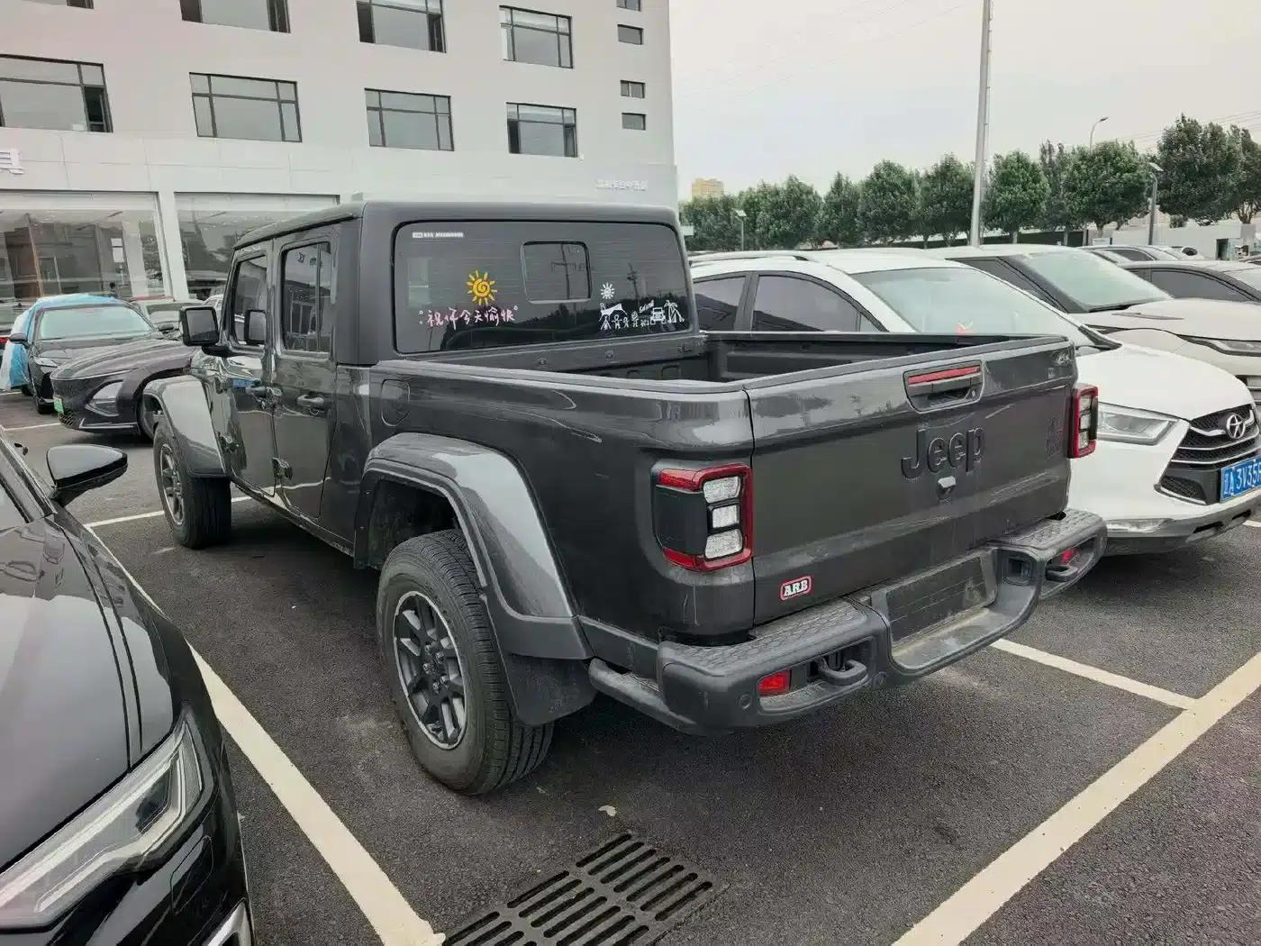 Gladiator 2022 3.6L First Edition — миниатюра 4