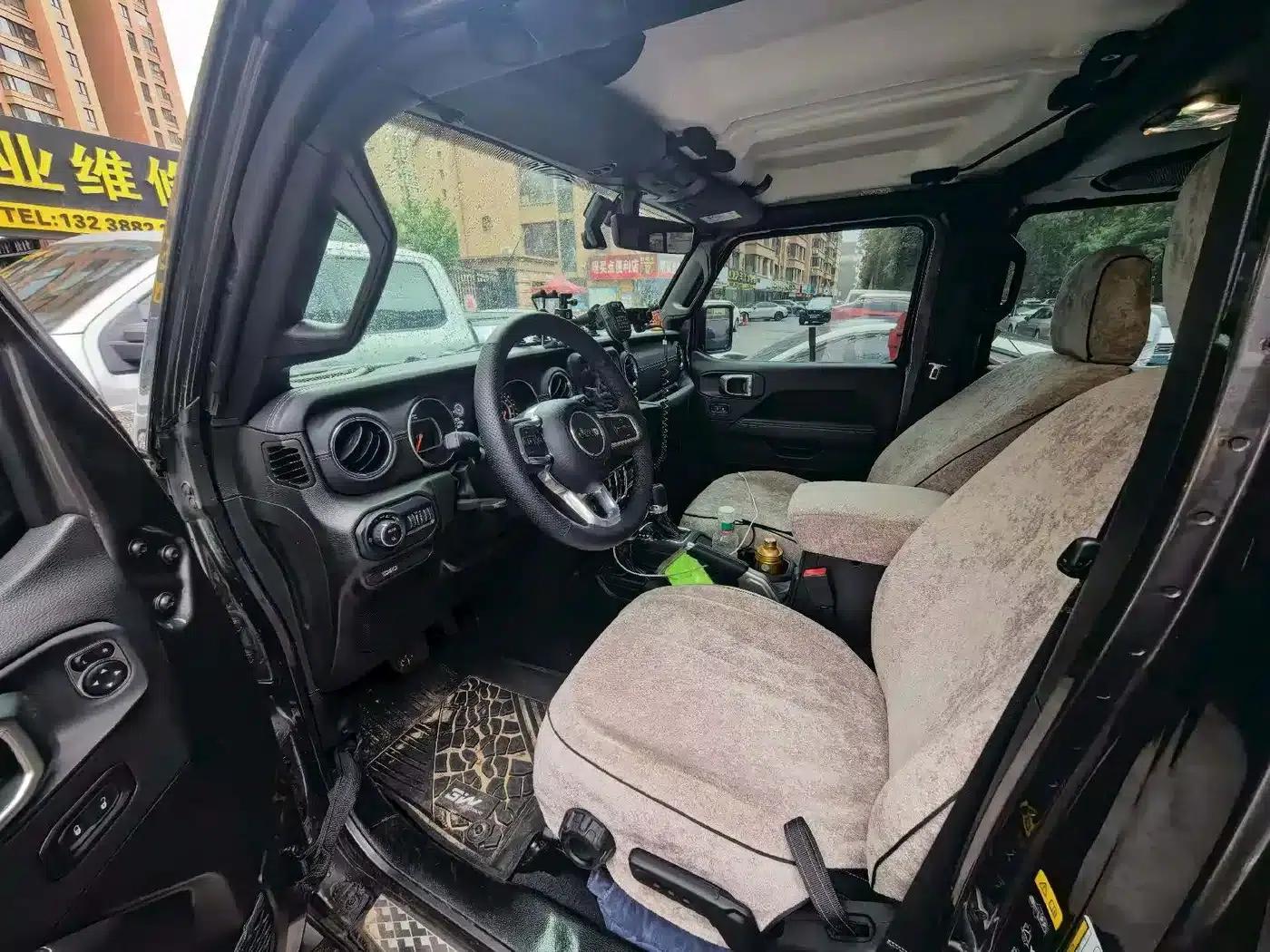 Gladiator 2022 3.6L First Edition — миниатюра 8