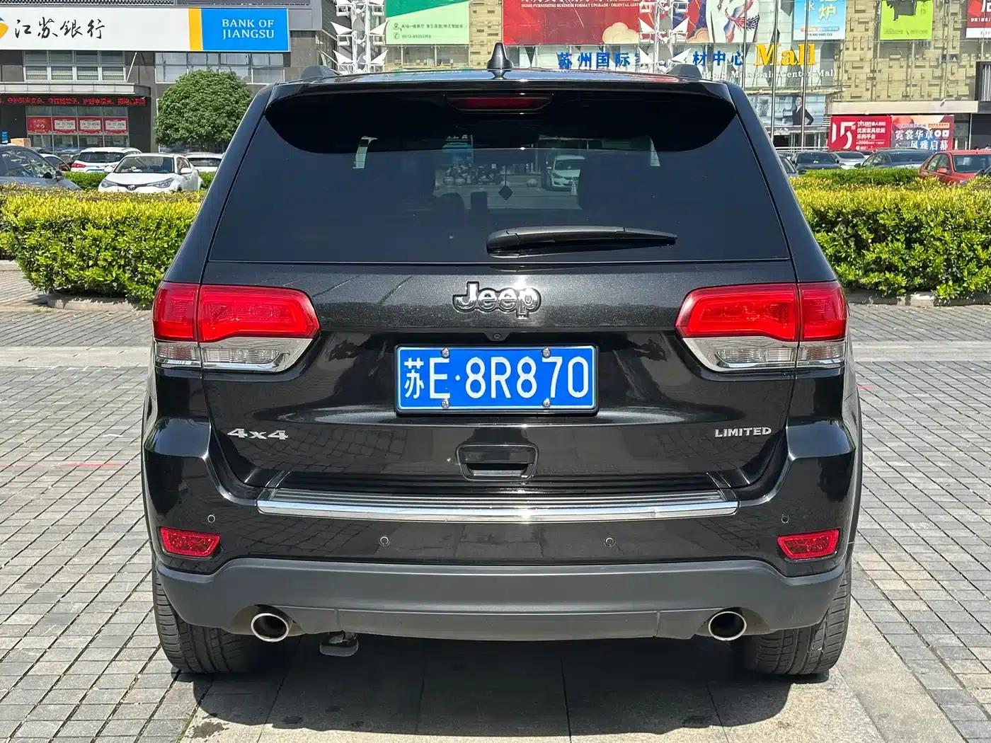 2015 Jeep Grand Cherokee (Imported) 3.0L Comfort Navigation Edition — миниатюра 5
