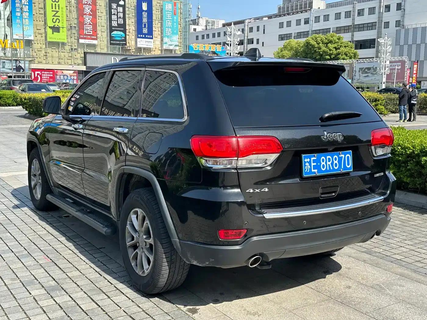 2015 Jeep Grand Cherokee (Imported) 3.0L Comfort Navigation Edition — миниатюра 6