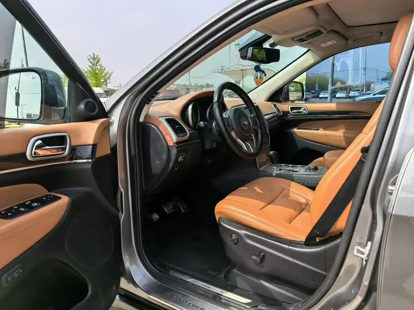 2013 Jeep Grand Cherokee 3.6L Flagship Premium Edition (Imported) — миниатюра 8