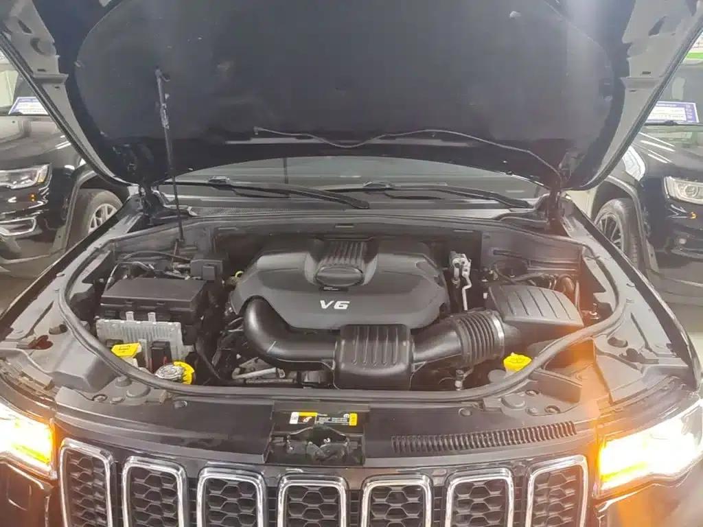 2020 Jeep Grand Cherokee 3.0L Elite Navigation Edition (Imported) — миниатюра 20