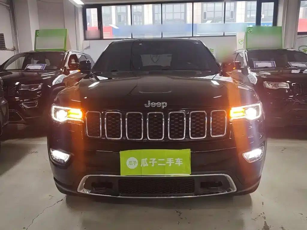 2020 Jeep Grand Cherokee 3.0L Elite Navigation Edition (Imported) — миниатюра 3