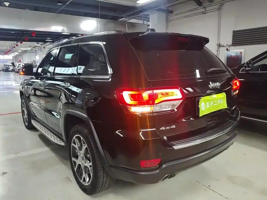 2020 Jeep Grand Cherokee 3.0L Elite Navigation Edition (Imported) — миниатюра 5