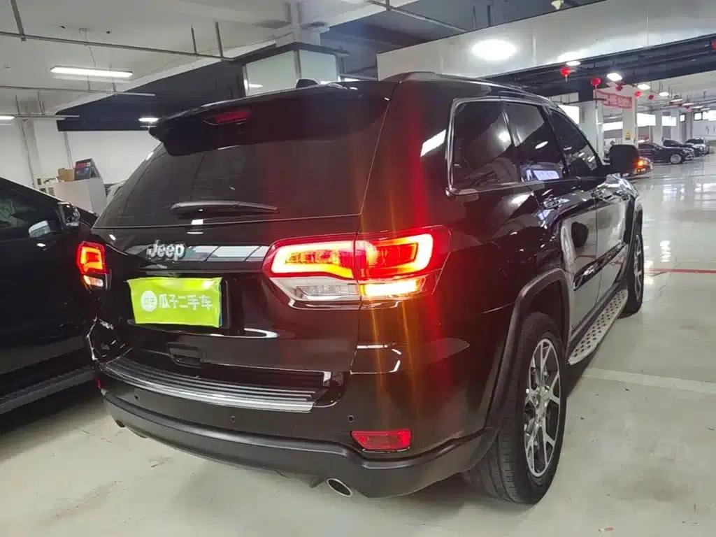 2020 Jeep Grand Cherokee 3.0L Elite Navigation Edition (Imported) — миниатюра 7