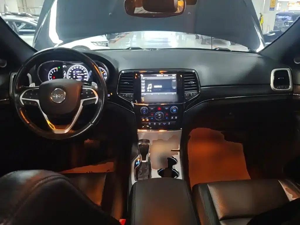 2020 Jeep Grand Cherokee 3.0L Elite Navigation Edition (Imported) — миниатюра 10