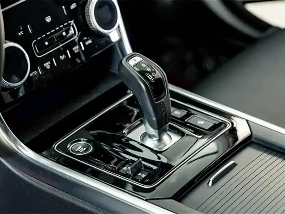 Jaguar XEL 2020 2.0T 200PS S Progressive Elegance Edition — миниатюра 11