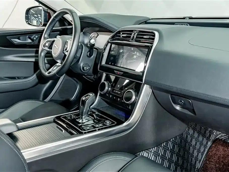 Jaguar XEL 2020 2.0T 200PS S Progressive Elegance Edition — миниатюра 17