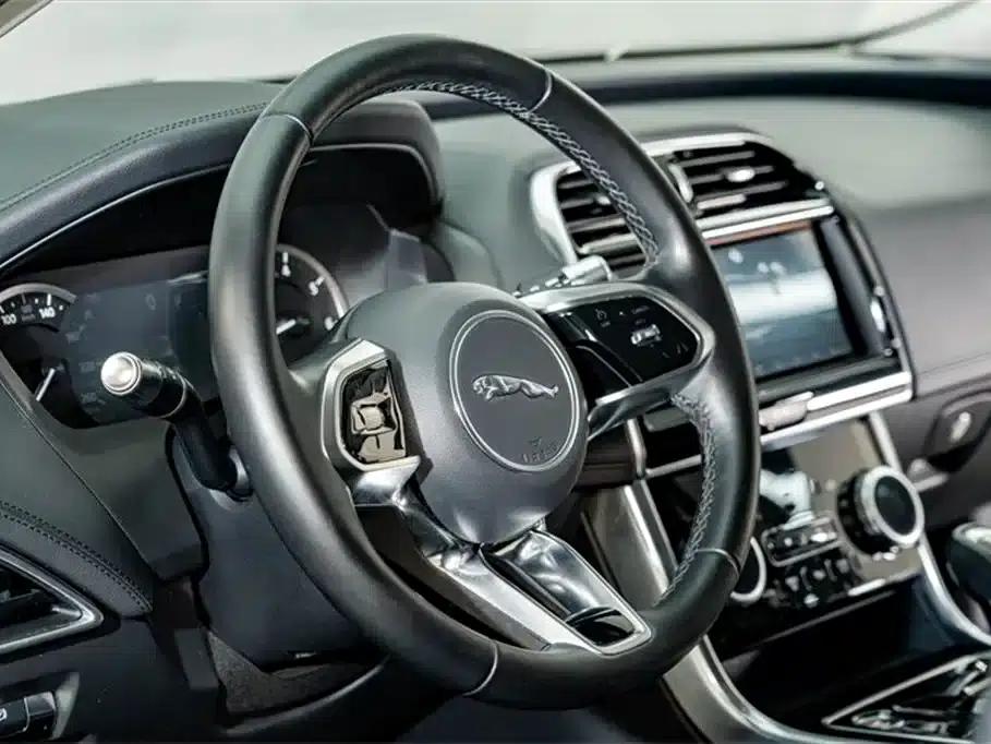 Jaguar XEL 2020 2.0T 200PS S Progressive Elegance Edition — миниатюра 10