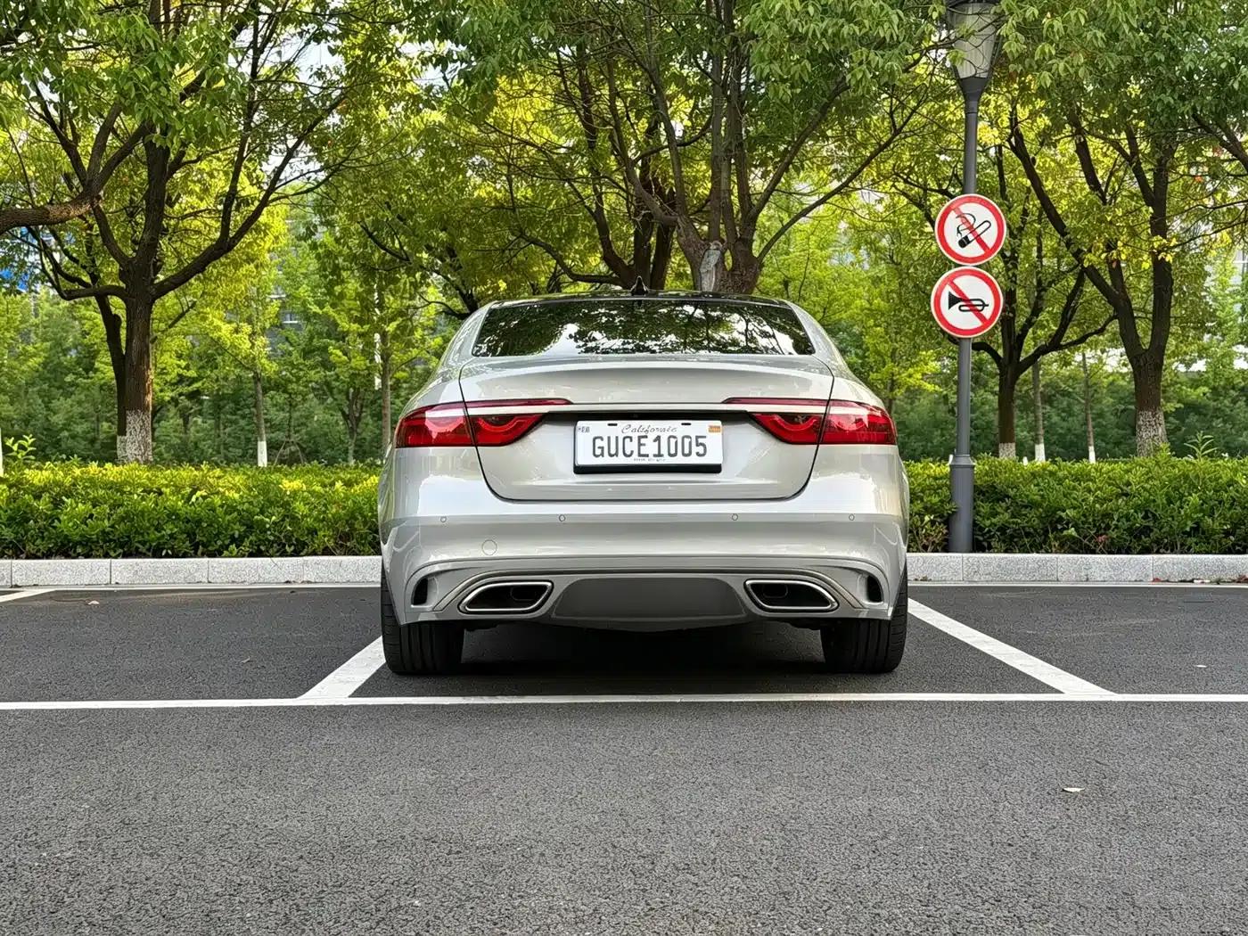 2023 Jaguar XFL 2.0T P250 2WD Luxury Gold Edition — миниатюра 6