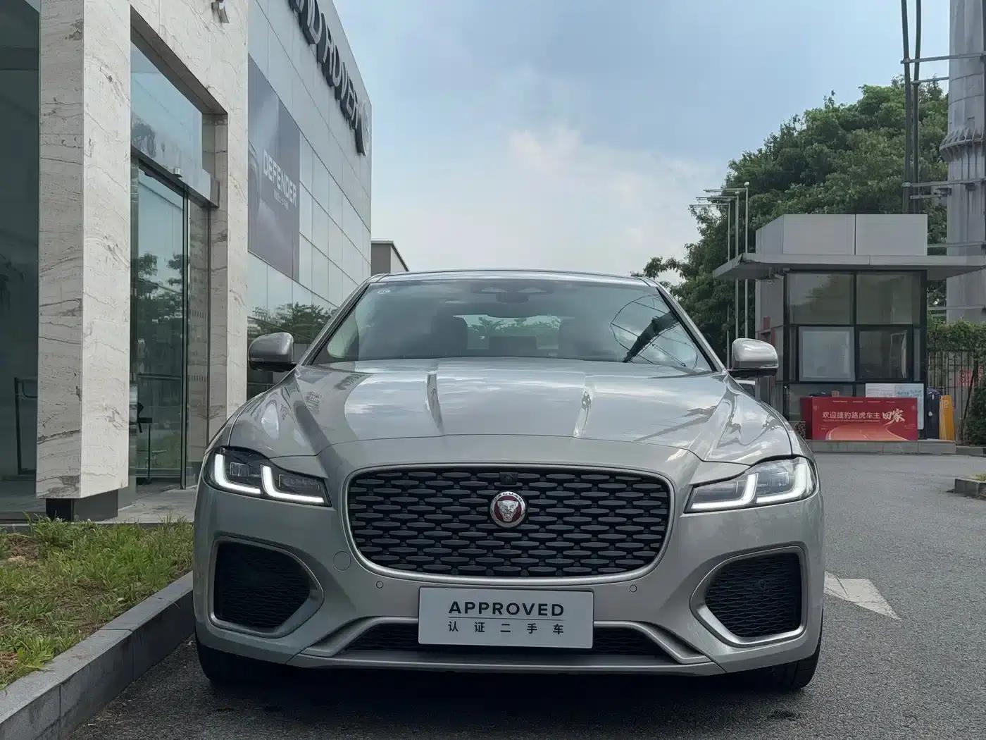 Jaguar XFL 2025 2.0T P250 2WD Luxury Edition — миниатюра 2