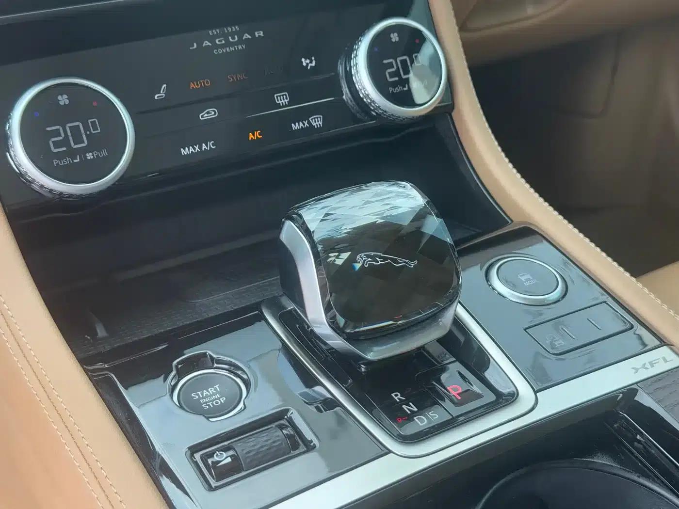 Jaguar XFL 2025 2.0T P250 2WD Luxury Edition — миниатюра 17