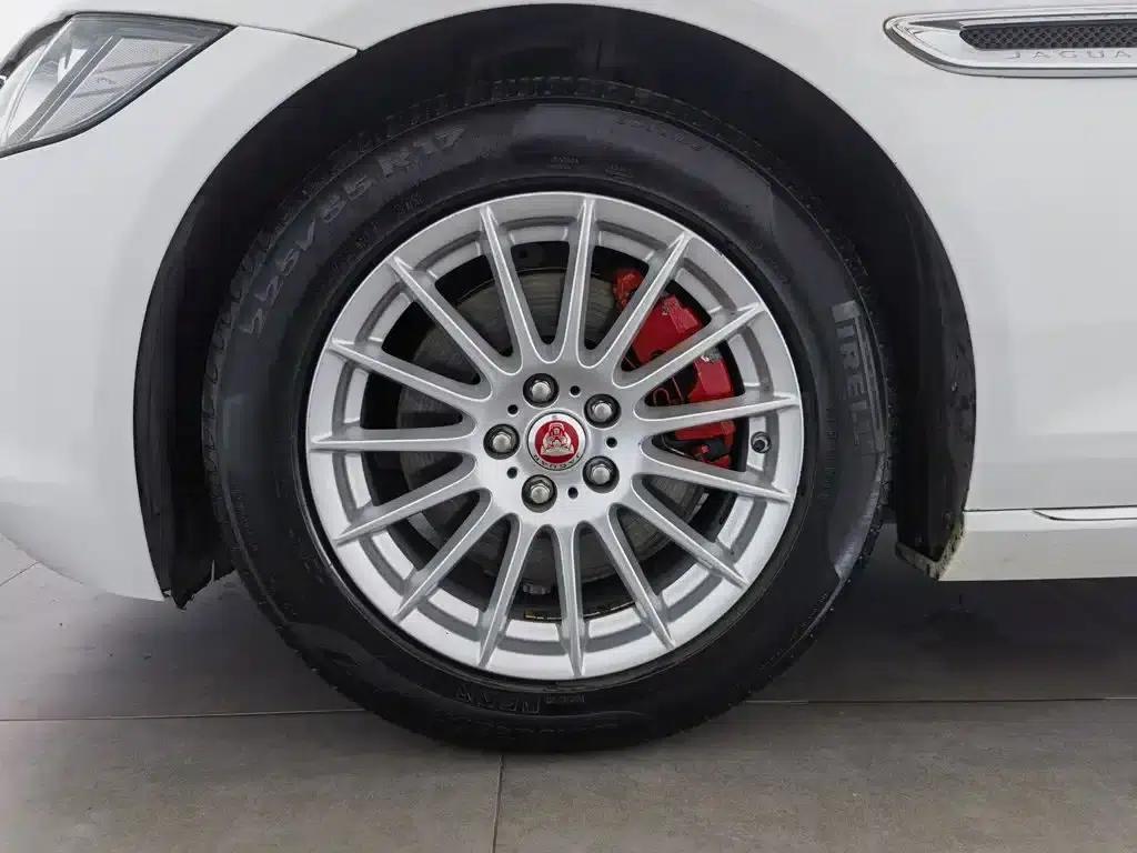 2017 Jaguar XFL 2.0T 200PS Luxury Edition — миниатюра 17