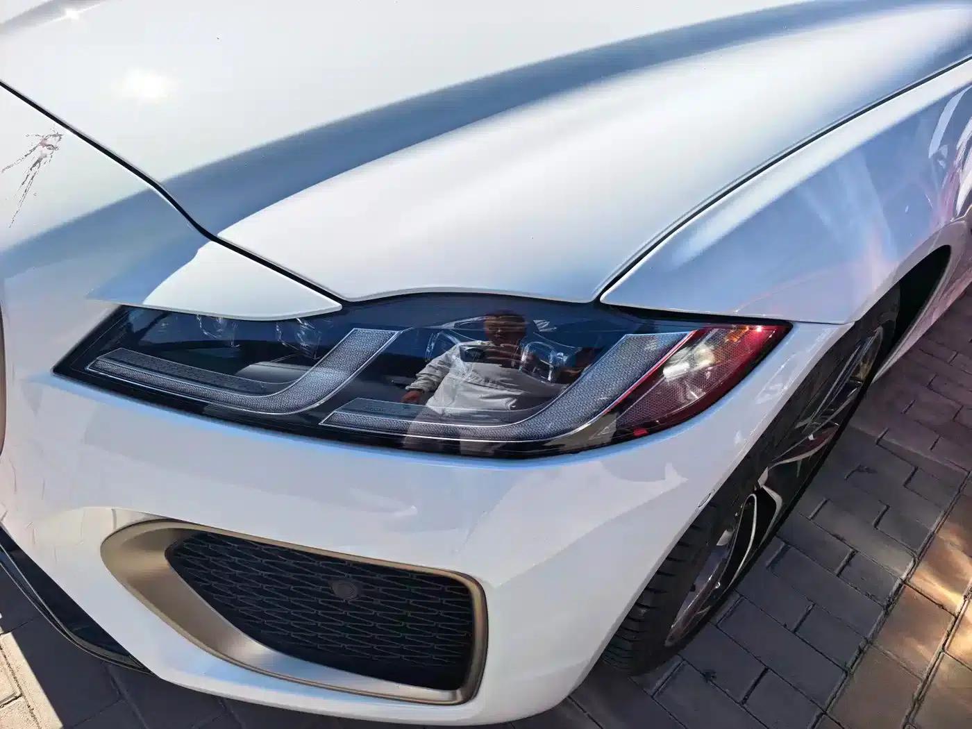 Jaguar XFL 2024 2.0T P300 AWD Flagship Sport Gold Edition — миниатюра 6