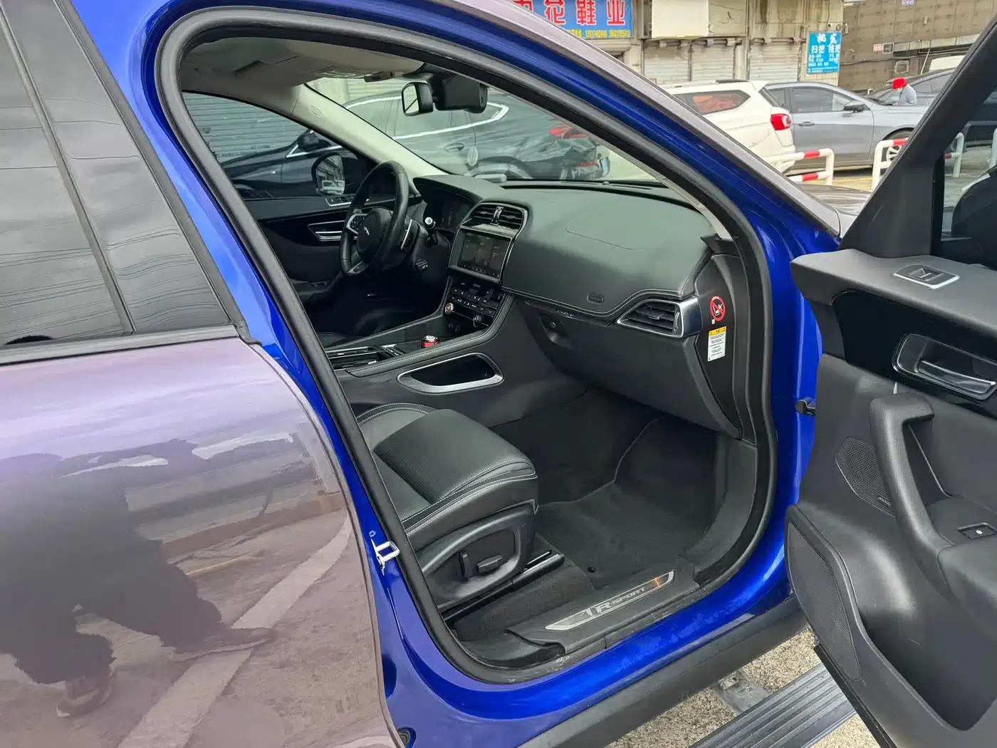2018 Jaguar F-PACE Facelift 2.0T AWD R-Sport Edition — миниатюра 7