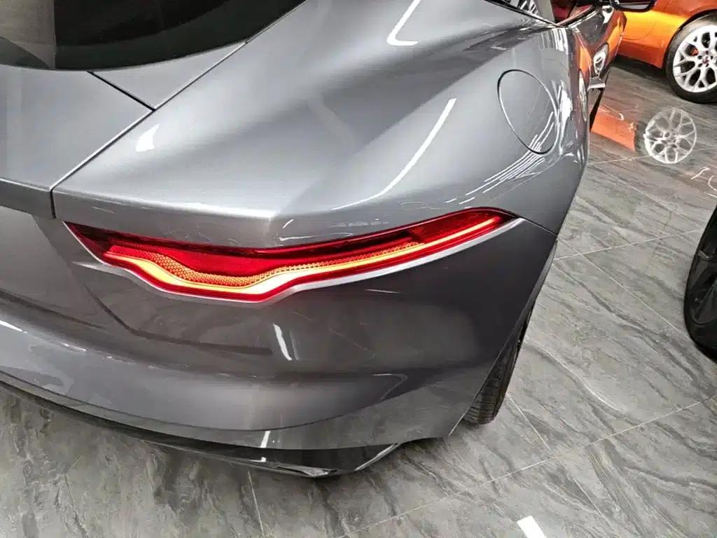 Jaguar F-TYPE 2024 P300 75th Anniversary Edition Hardtop — миниатюра 8