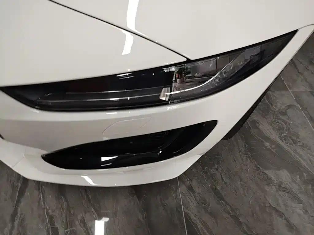 Jaguar F-TYPE 2024 P300 75th Anniversary Edition Convertible — миниатюра 24