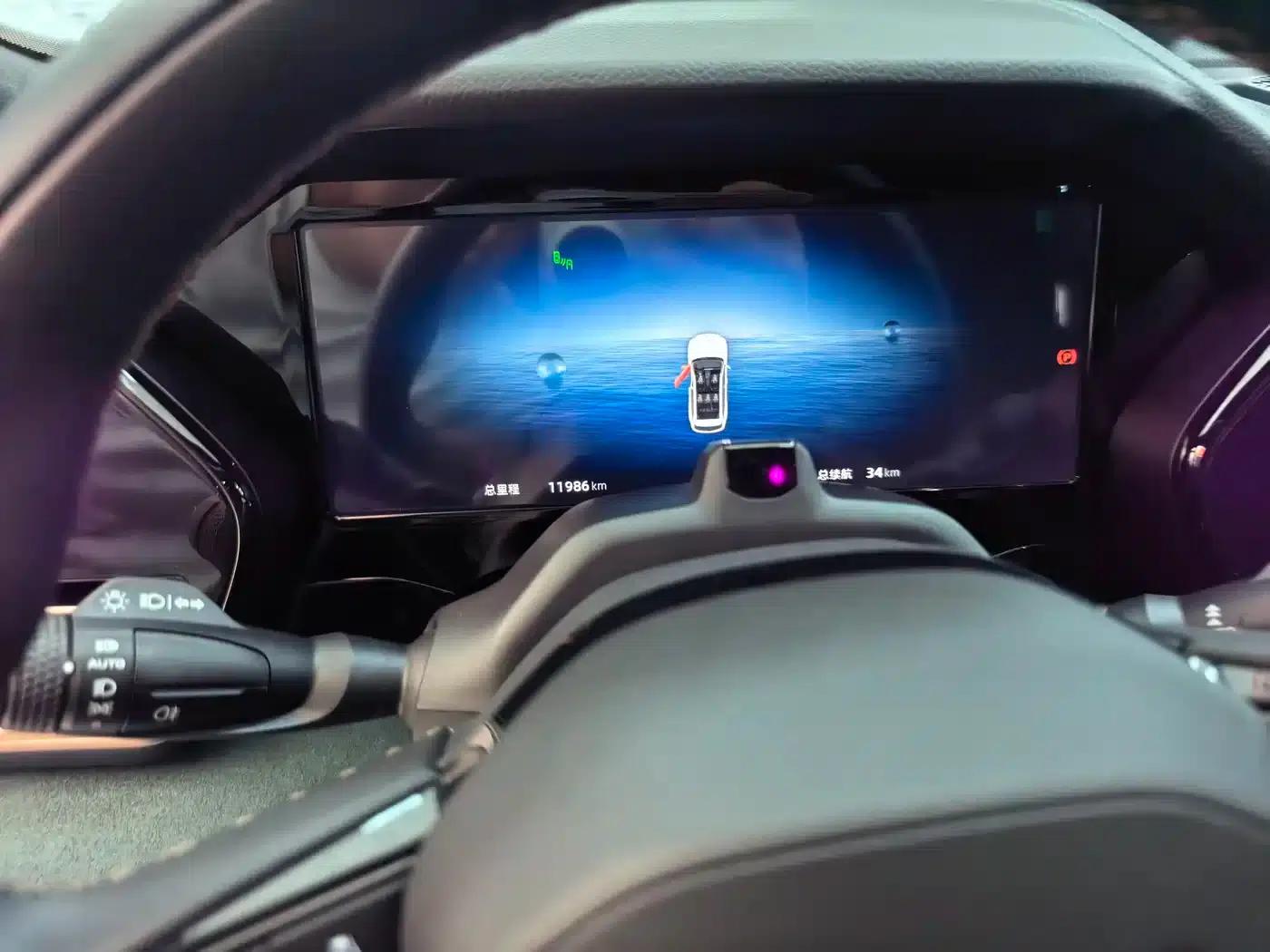 Geely Xingyue L 2024 Hybrid 1.5T Tiangong Edition — миниатюра 13