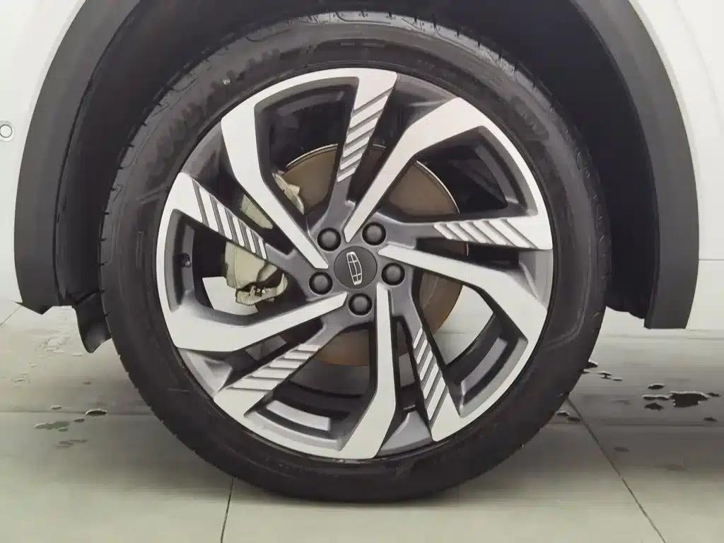 Geely Xingyue L 2021 2.0TD DCT EVO 2WD Smart Supreme Edition — миниатюра 17