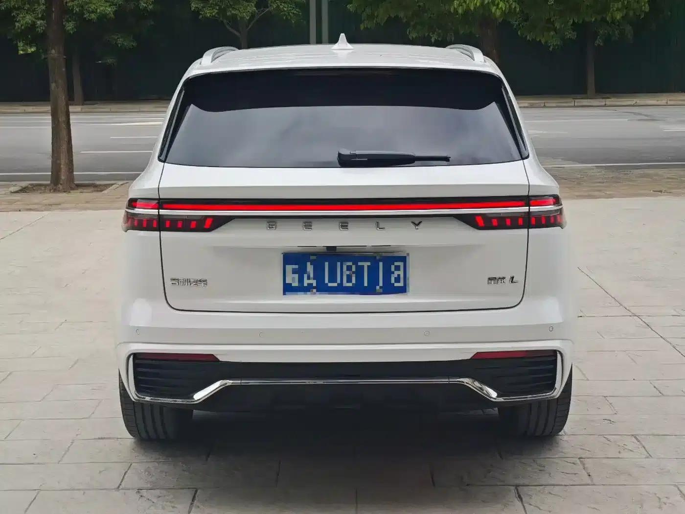 Geely Xingyue L 2025 Oriental Radiance 2.0TD Automatic Star Edition — миниатюра 8