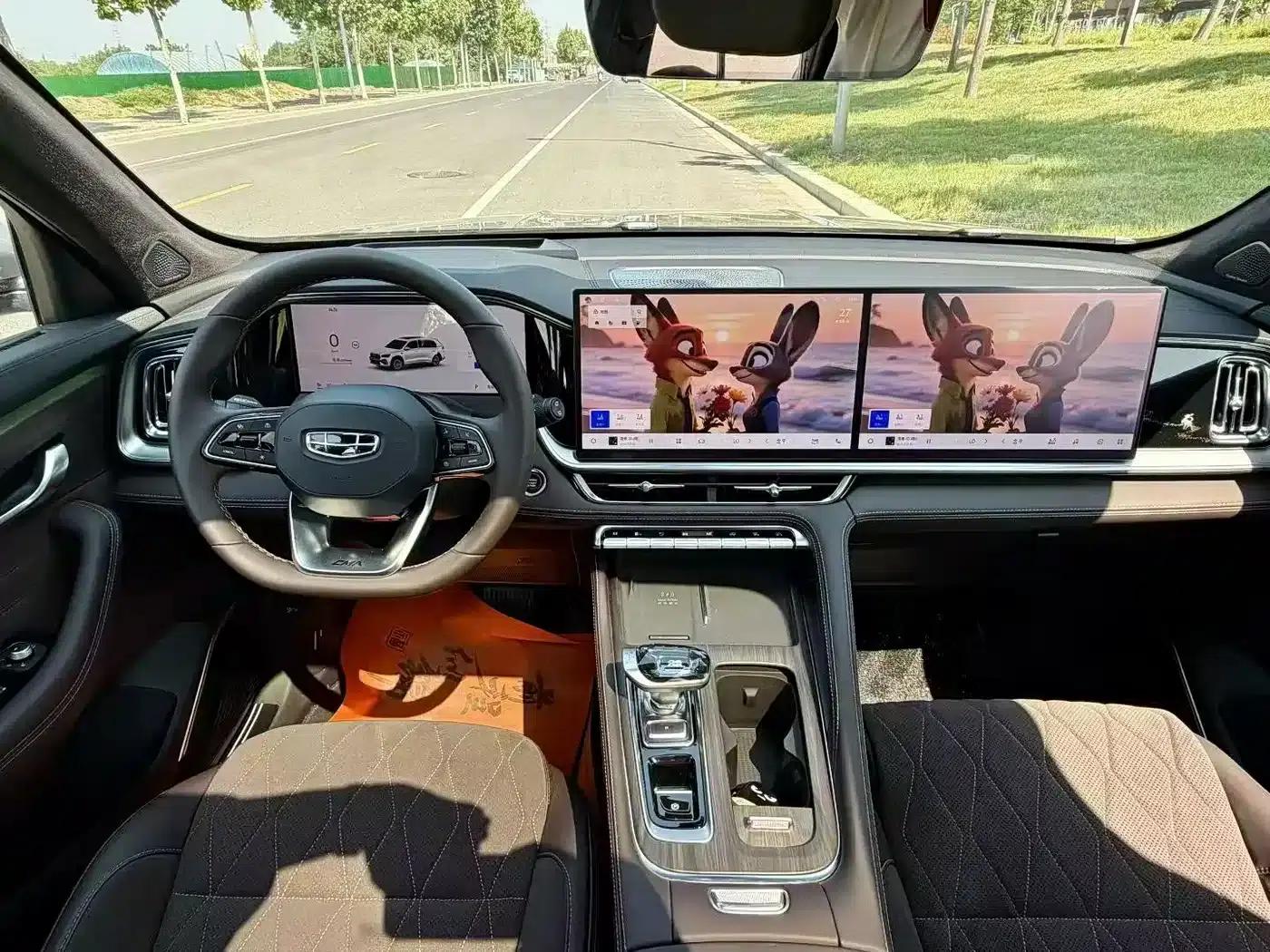 Geely Xingyue L 2026 Model Oriental Radiance 2.0TD Automatic Star Edition — миниатюра 5