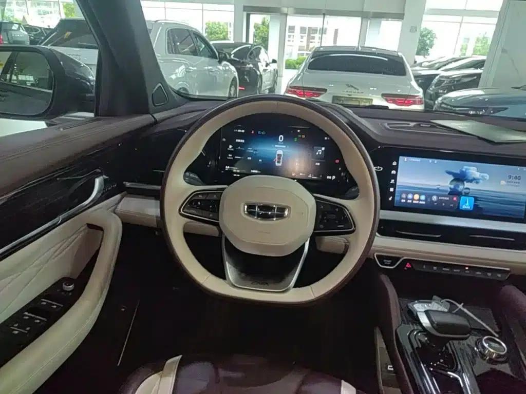 Geely Xingyue L 2024 2.0TD High-Power Automatic Two-Wheel Drive Cloud Edition — миниатюра 11
