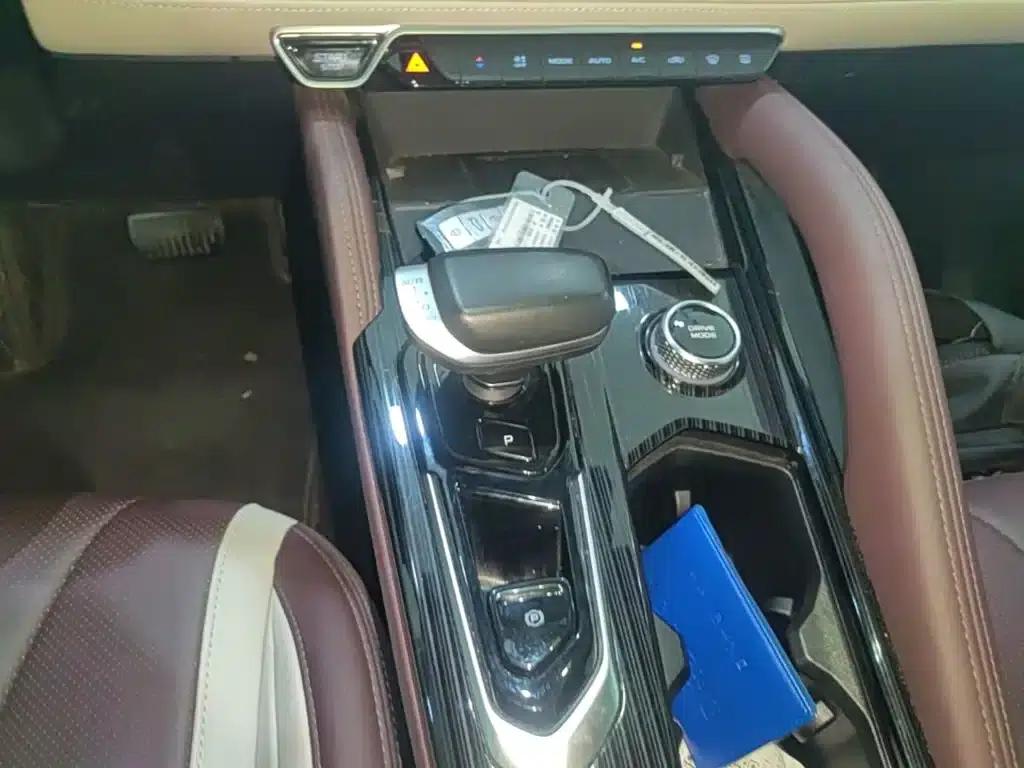 Geely Xingyue L 2024 2.0TD High-Power Automatic Two-Wheel Drive Cloud Edition — миниатюра 14