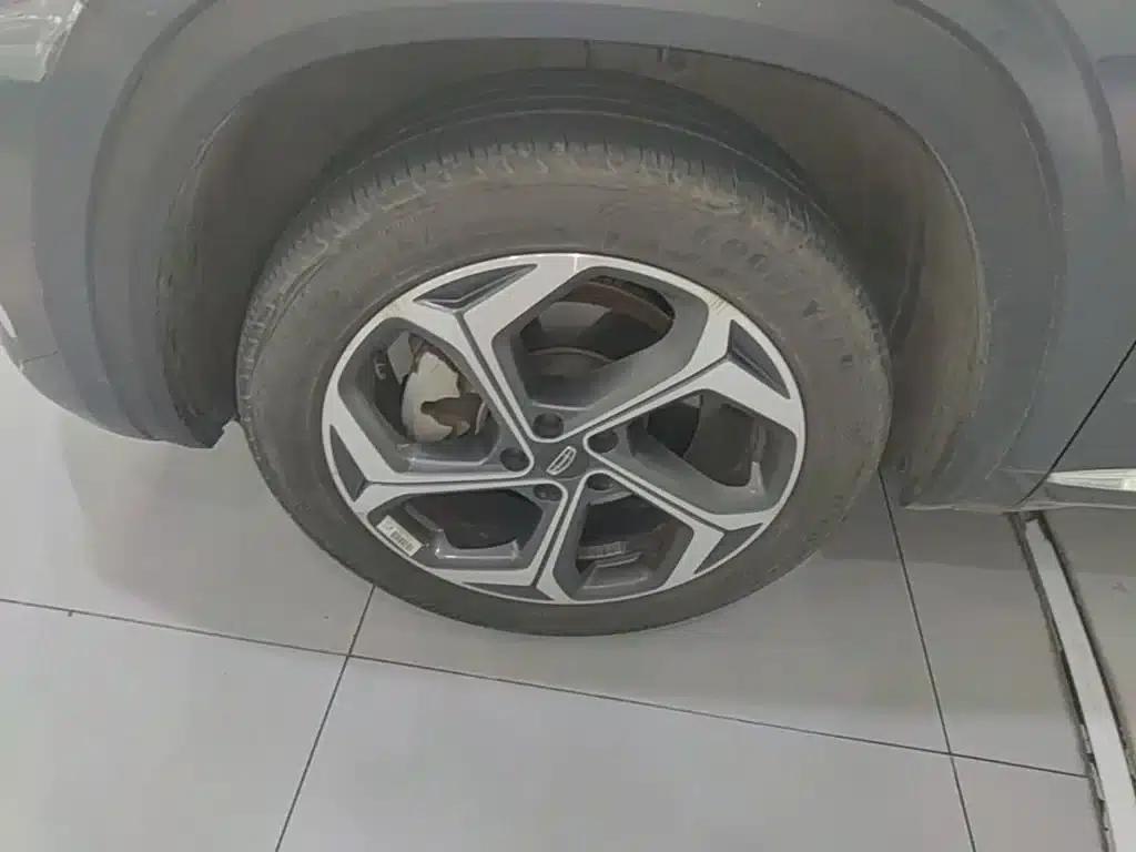 Geely Xingyue L 2024 2.0TD High-Power Automatic Two-Wheel Drive Cloud Edition — миниатюра 23