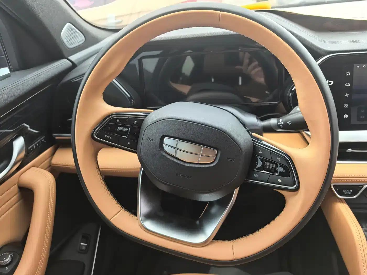 Geely Xingyue L Extended-Range Electric Version 2022 1.5T DHT Extended-Range Electric Flagship Edition — миниатюра 10