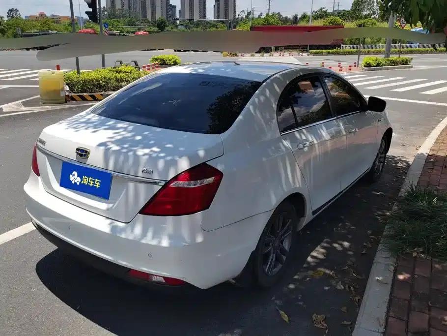 Geely Emgrand 2017 Hatchback RS Million Edition 1.5L Manual Upgrade Version — миниатюра 3