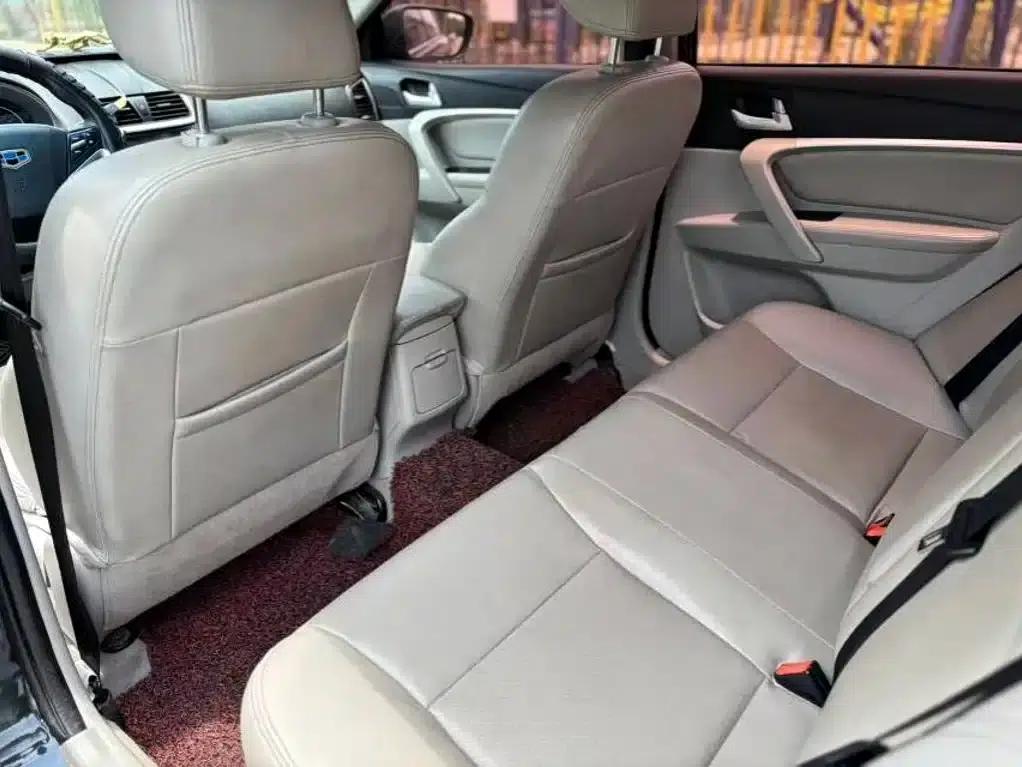 Geely Emgrand 2014 Sedan 1.3T CVT Elite — миниатюра 5