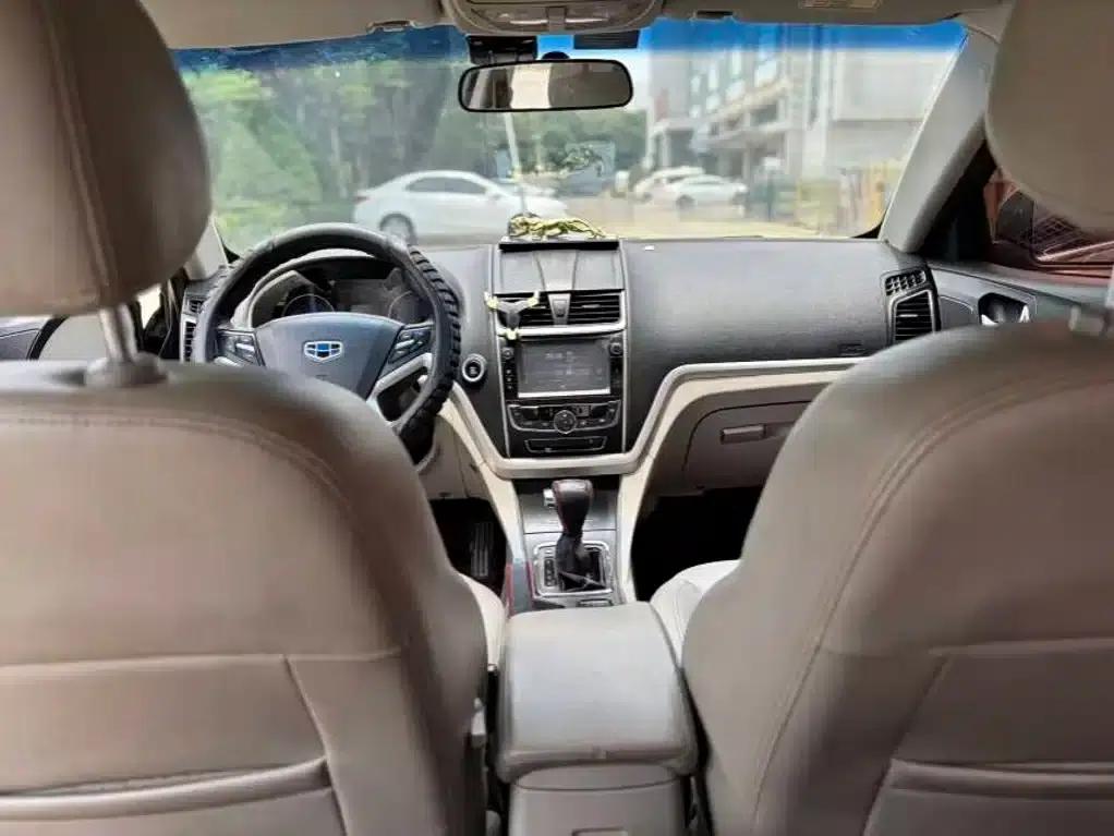 Geely Emgrand 2014 Sedan 1.3T CVT Elite — миниатюра 6