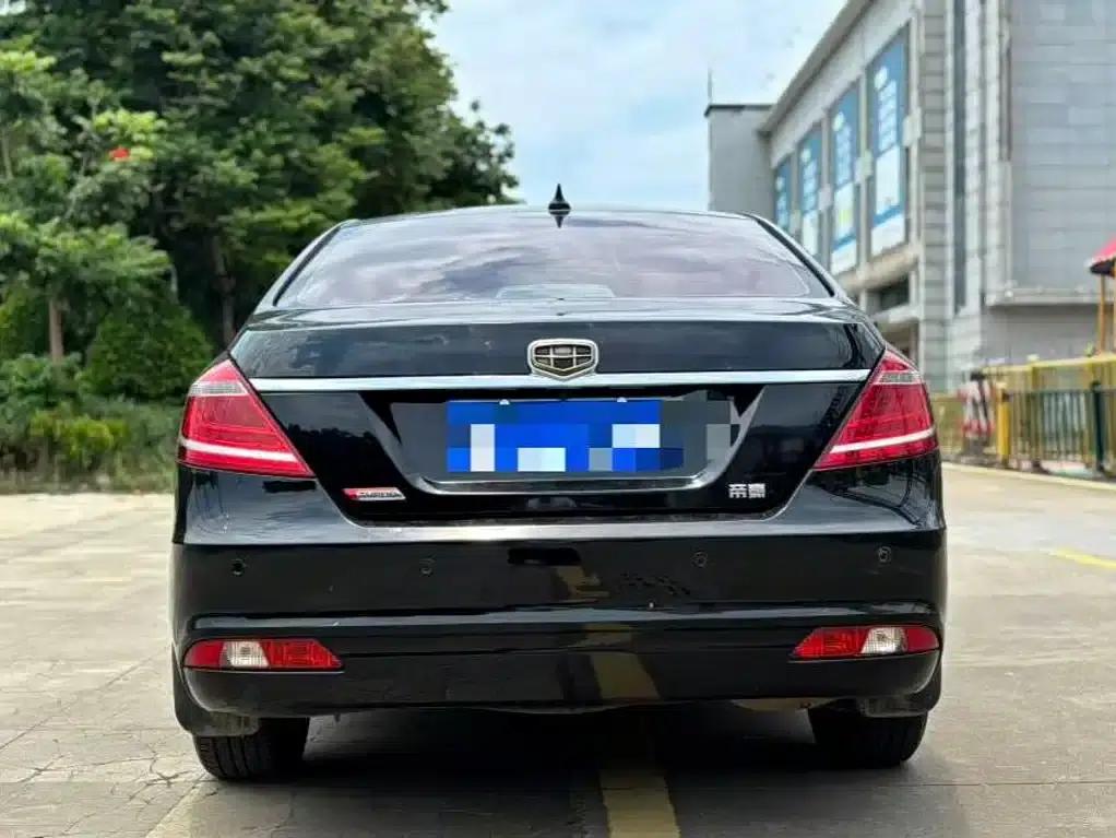 Geely Emgrand 2014 Sedan 1.3T CVT Elite — миниатюра 8