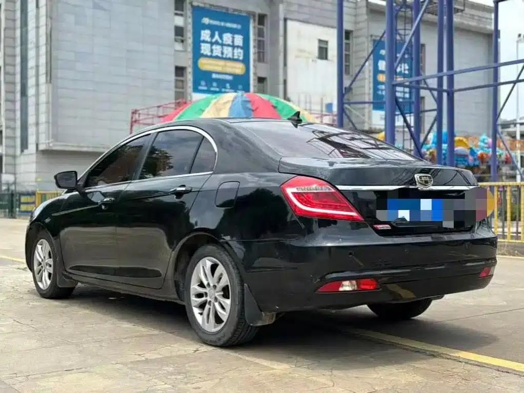 Geely Emgrand 2014 Sedan 1.3T CVT Elite — миниатюра 9