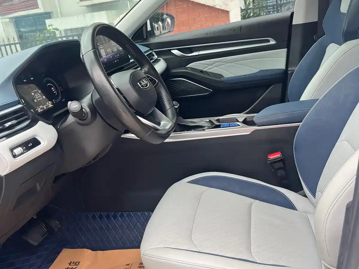 Geely Emgrand 2022 4th Generation 1.5L CVT Flagship Edition — миниатюра 13