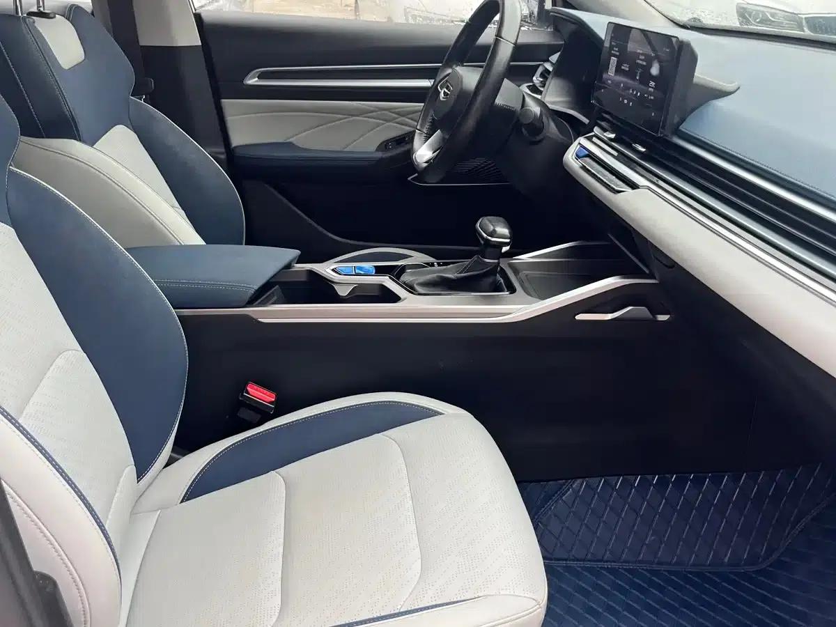 Geely Emgrand 2022 4th Generation 1.5L CVT Flagship Edition — миниатюра 7
