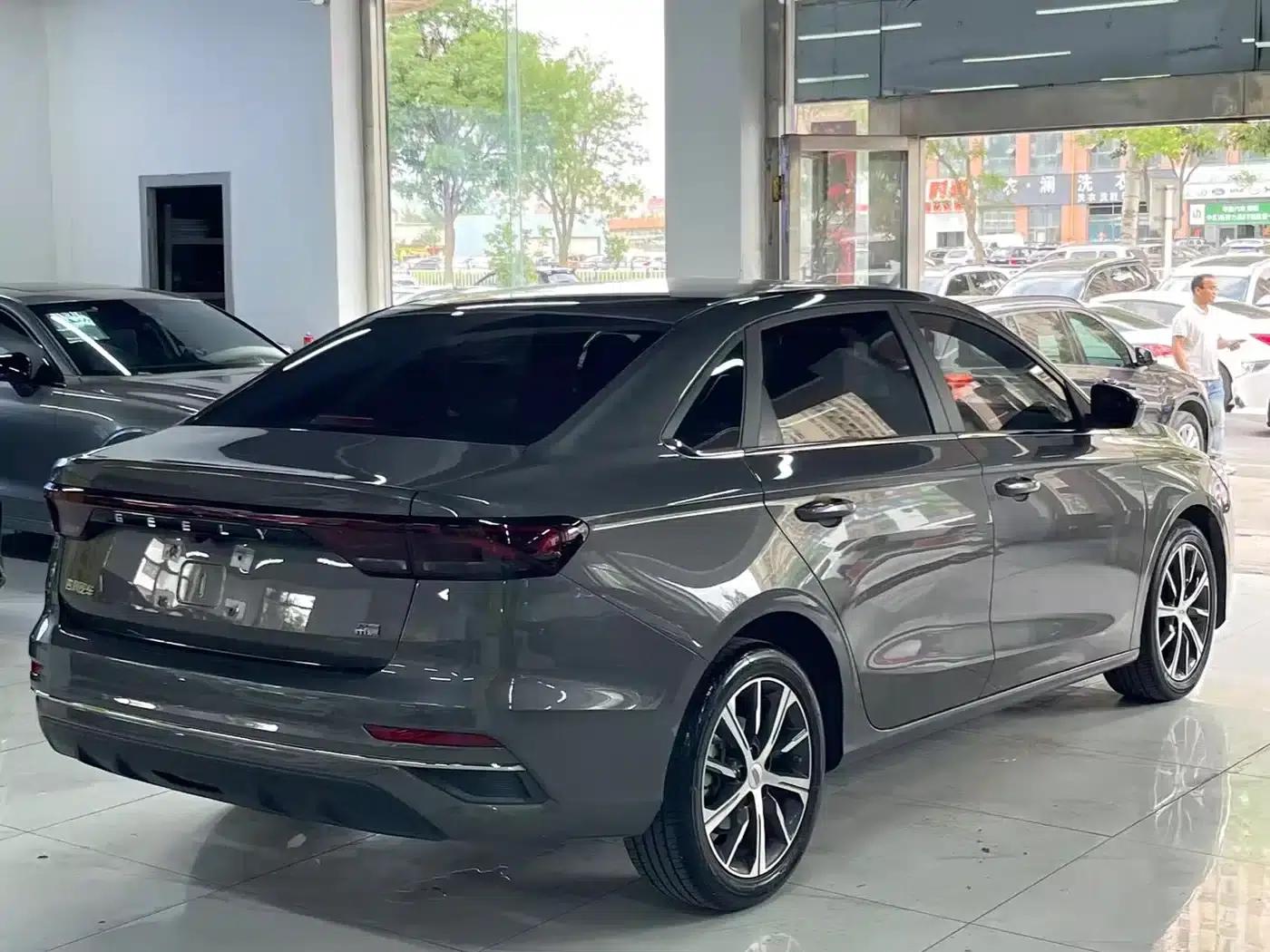 Geely Emgrand 2023 4th Generation Champion Edition 1.5L CVT Premium — миниатюра 5