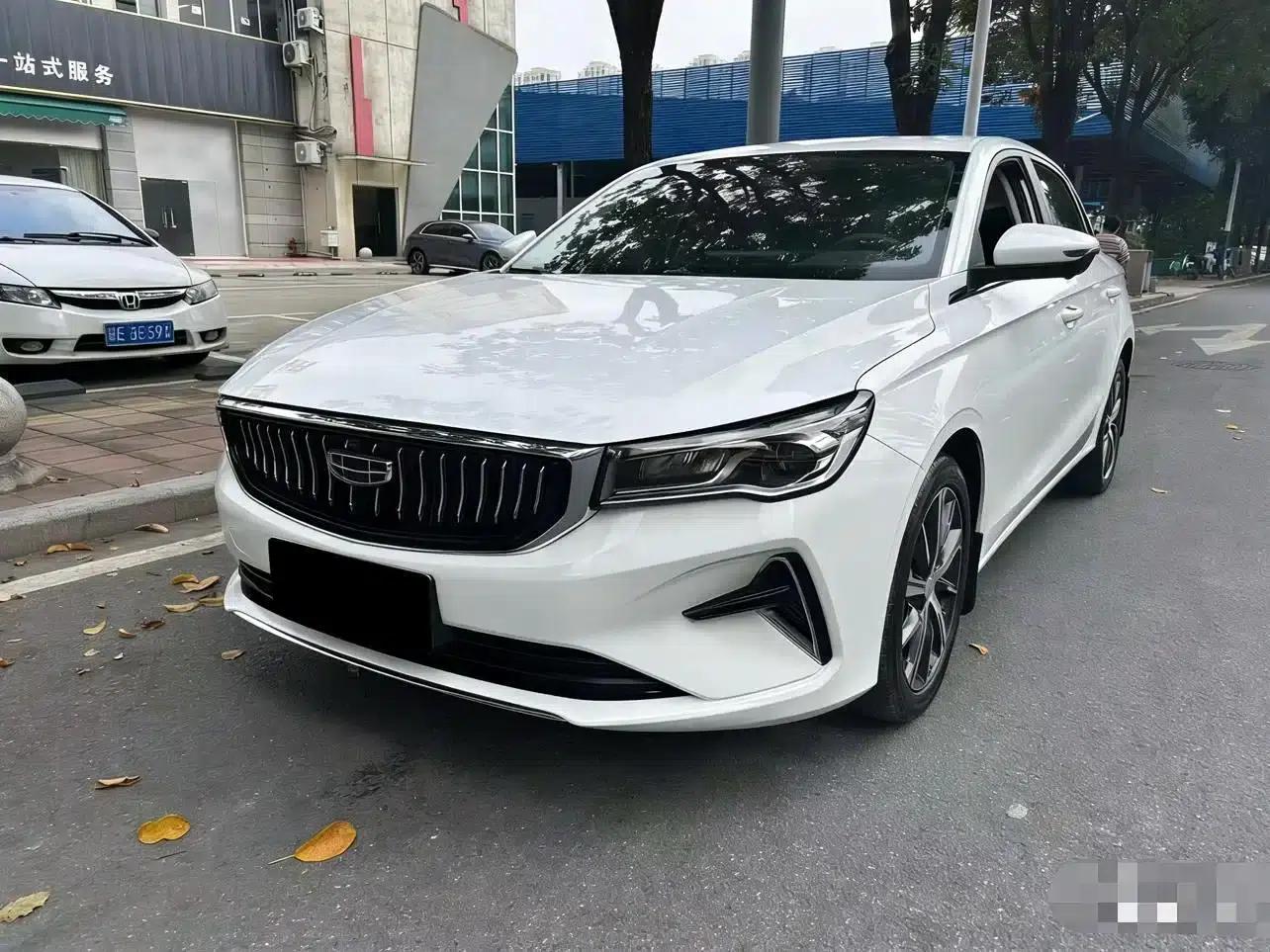 Geely Emgrand 2022 4th Generation 1.5L CVT Luxury Edition — миниатюра 1