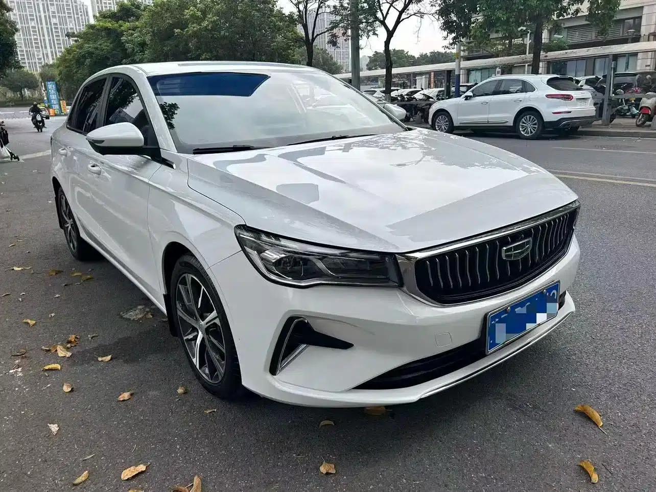 Geely Emgrand 2022 4th Generation 1.5L CVT Luxury Edition — миниатюра 3