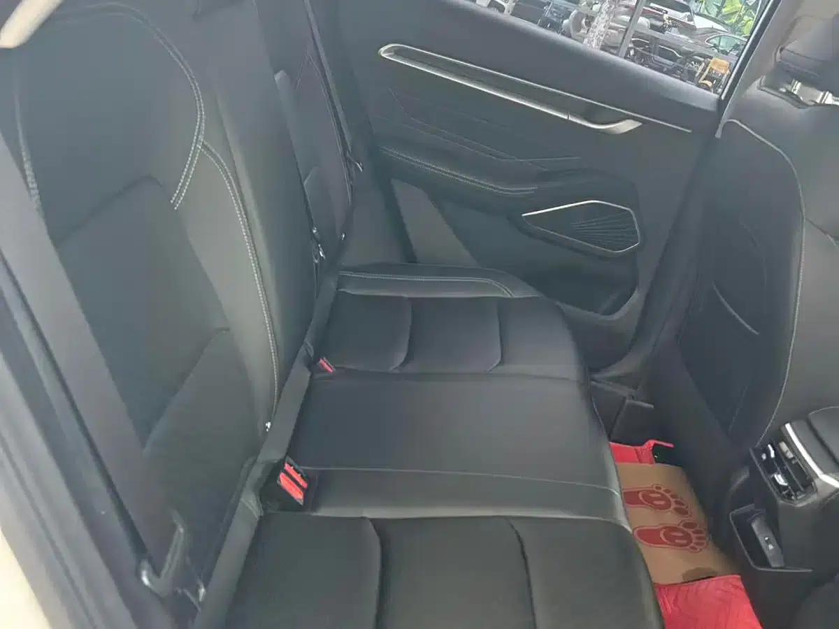 Geely Emgrand 2022 4th Generation 1.5L CVT Luxury Edition — миниатюра 10