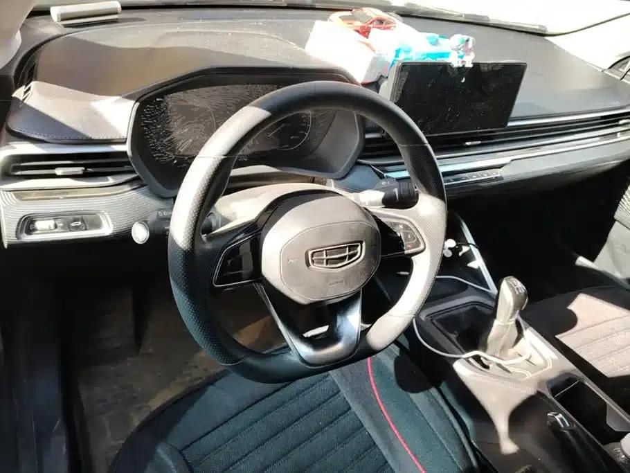 Geely Emgrand 2022 4th Generation 1.5L Manual Elite — миниатюра 12