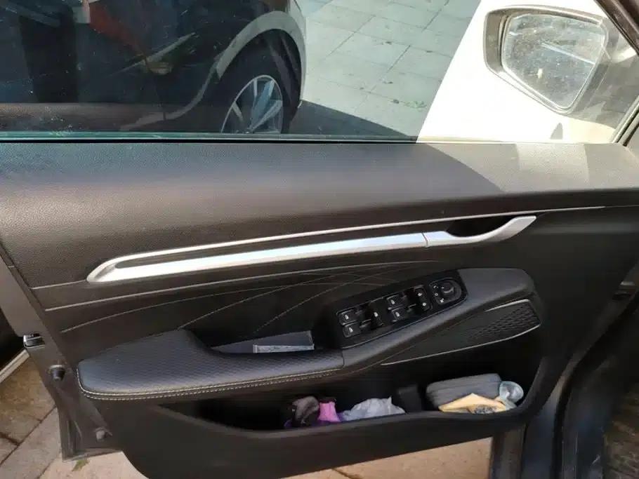 Geely Emgrand 2022 4th Generation 1.5L Manual Elite — миниатюра 7
