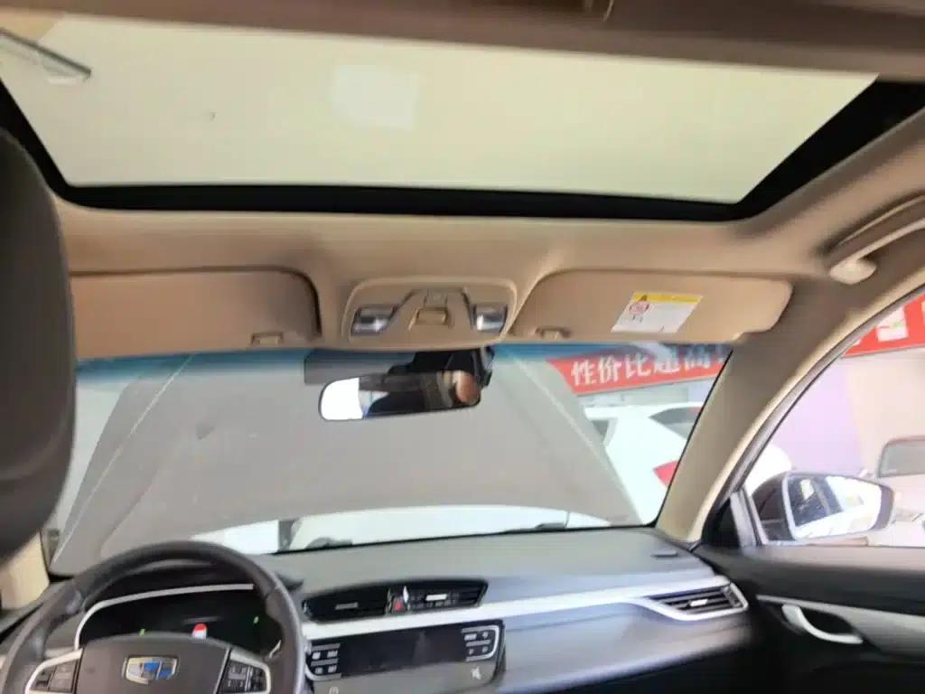 Geely Emgrand 2018 1.5L CVT Upward Connected Edition — миниатюра 18