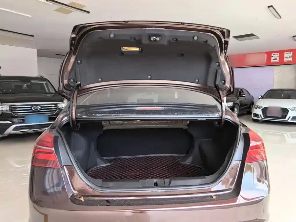 Geely Emgrand 2018 1.5L CVT Upward Connected Edition — миниатюра 19