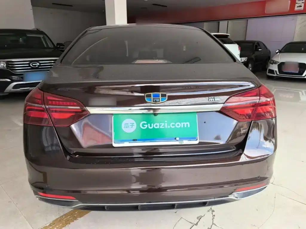 Geely Emgrand 2018 1.5L CVT Upward Connected Edition — миниатюра 6