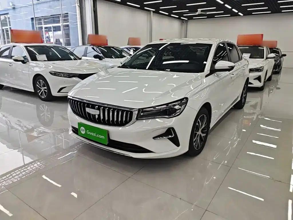 Geely Emgrand 2026 4 Millionth Anniversary Edition 1.5L CVT Superior Model — миниатюра 2